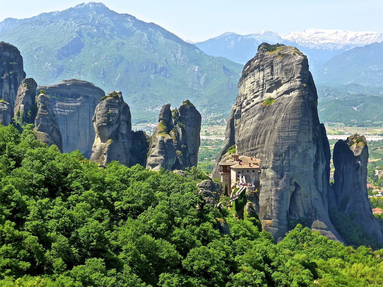 Meteora, rocky, mountain — Painting and Finishing Tips for Bedroom Paneling