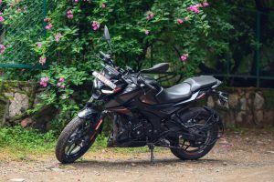 Bajaj Pulsar N250 SS